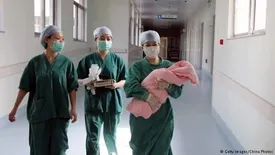 کمک هزینه 30 هزار ینی ژاپن  برای افزایش زاد و ولد