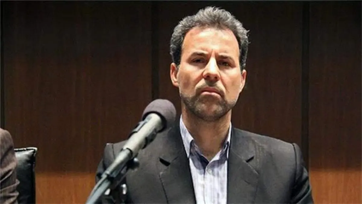 رئیسی برای چینش کابینه‌اش با احزاب اصولگرا دیداری نداشته است/ به نظر می‌رسد احزاب در دولت سیزدهم به حاشیه می‌روند/ روسای قوا با اظهاراتشان در مراسم تحلیف پیام آغاز رویکردی جدید را مخابره کردند