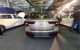 ساندروی ایرانی رونمایی شد/ فاطمی امین: پیش از تولید نگران کیفیت خودرو هستم