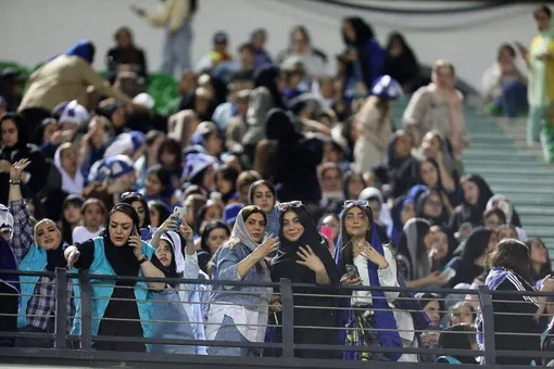 شکست استقلال و خشم هواداران: مدیران فقط وعده می‌دهند!