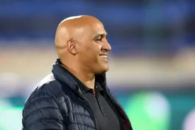 ببینید | شوخی عجیب منصوریان با یکی از بازیکنان ذوب آهن