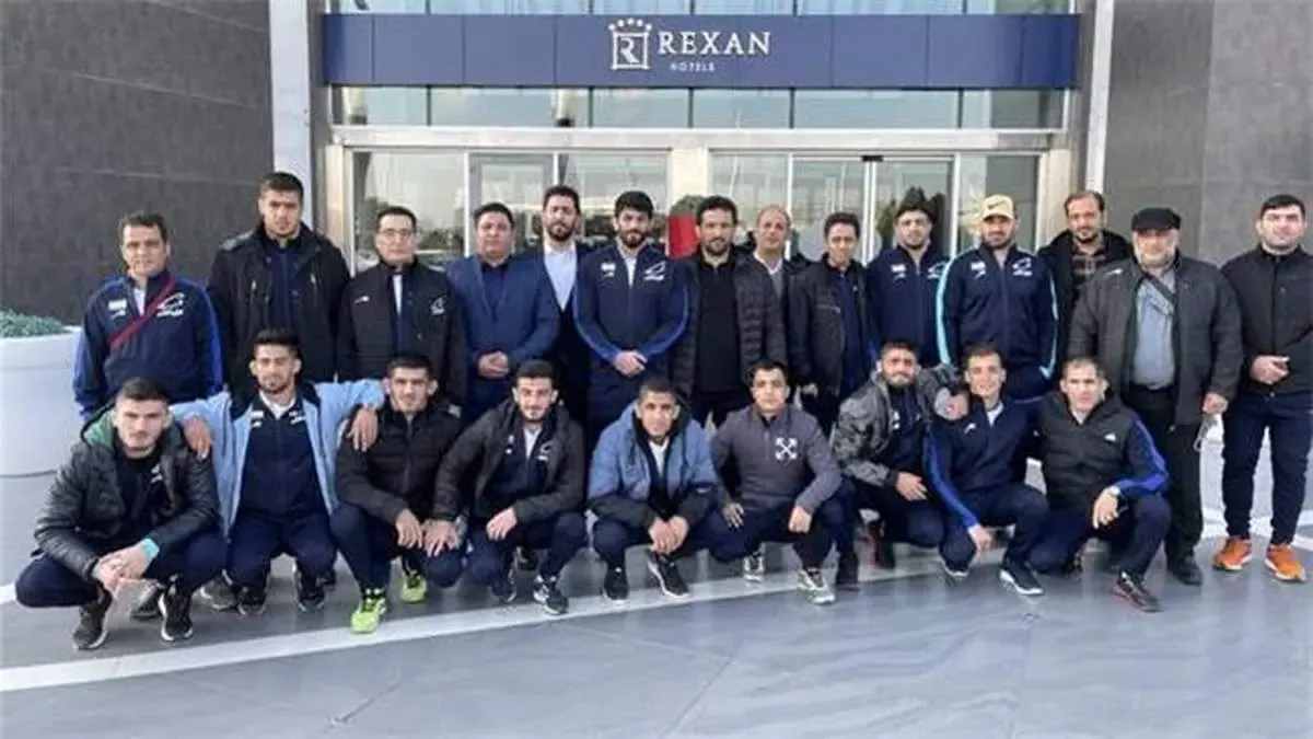 آزادکاران کشور قبل از عزیمت به عراق، صبحانه را میهمان هتل فرودگاهی بودند