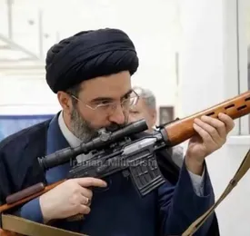 اولین مستند سرگذشت آیت الله سیدمجتبی خامنه ای سومین رهبر انقلاب/ ببینید