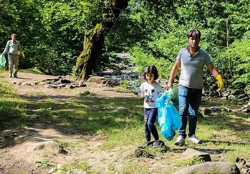 پاکسازی مناطق گردشگری در گیلان/عکس:امید رجبی پور
