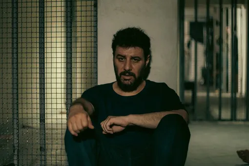 جواد عزتی: ما فرزندان ایران هستیم