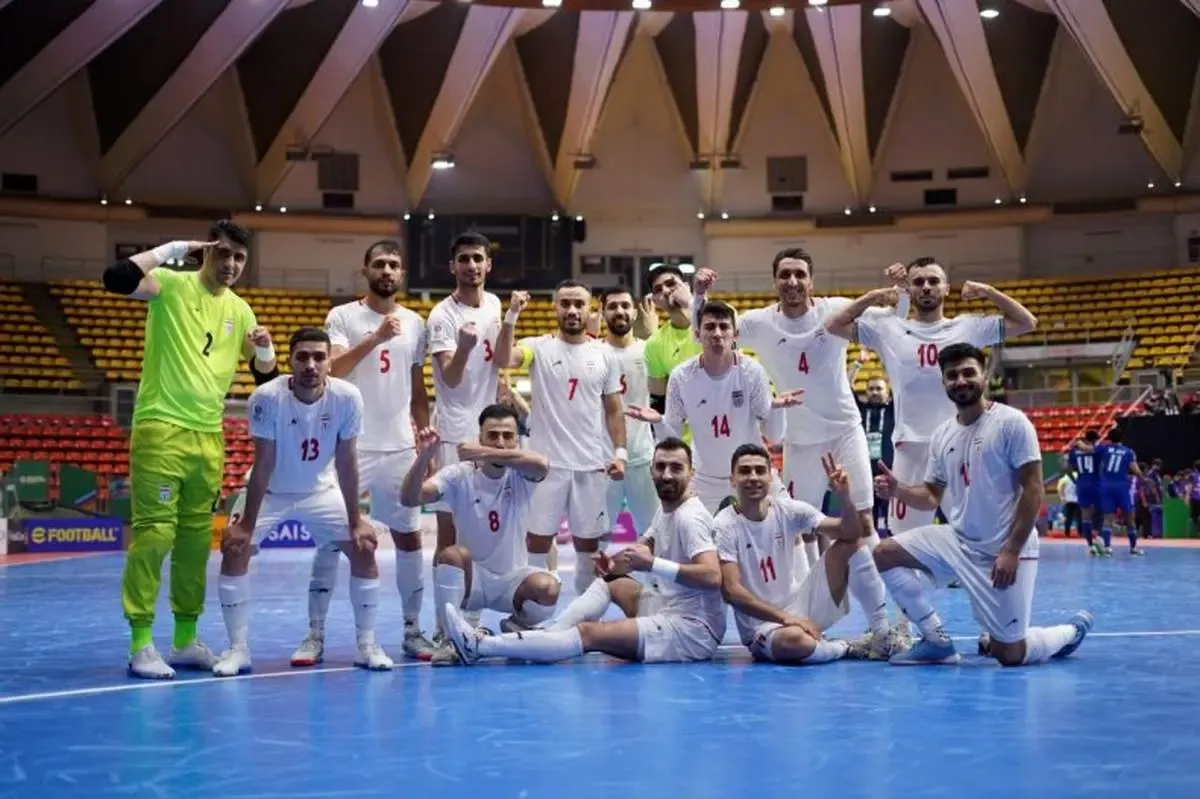 ملی پوشان و ژست های خاص پس از صعود