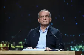 مسعود پزشکیان: همان هایی که از دیوار سفارت عربستان بالا رفتند امروز در دولت پست گرفتهاند