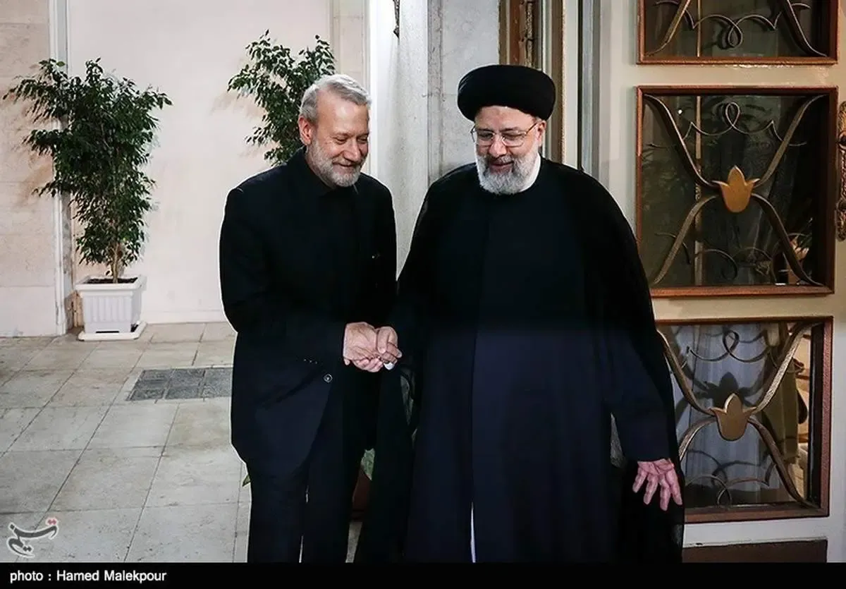 پیشنهاد ویژه علی لاریجانی به رئیسی | آیا می‌شود مشکلات را با قانون اساسی فعلی حل کرد؟