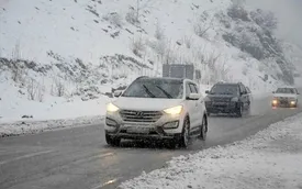 بارش شدید برف در ارتفاعات کرمان وسط تابستان/ فیلم