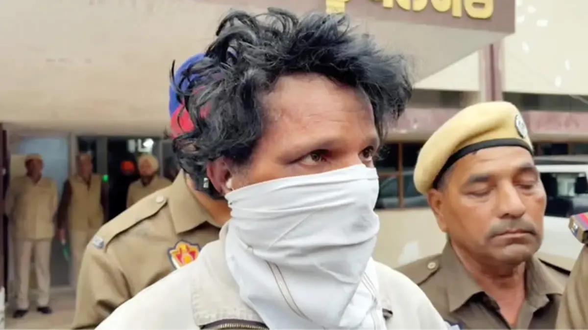 دستگیری قاتل سریالی که مردان را پس از فریب با لباس زنانه به قتل می‌رساند