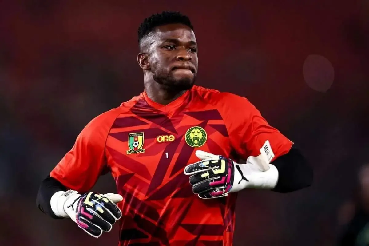 توافق اولیه استقلال با دروازه‌بان تیم ملی کامرون