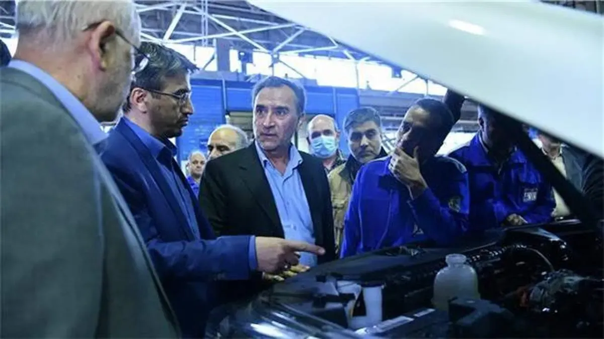 بازدید معاون رئیس جمهور و معاون وزیر صمت از شرکت ایران خودرو دیزل