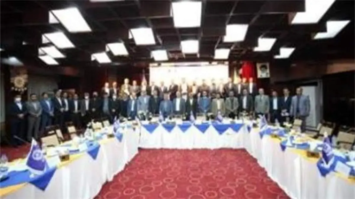 دیدار مدیرعامل بانک تجارت و مدیران صنایع خوزستان با هدف کمک به تولید و اشتغال استان