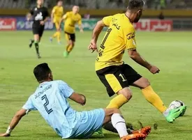 سپاهان تراکتور را قهرمان کرد؛ پرسپولیس را امیدوار