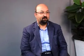 مصائب پاستور برای جذب نخبگان