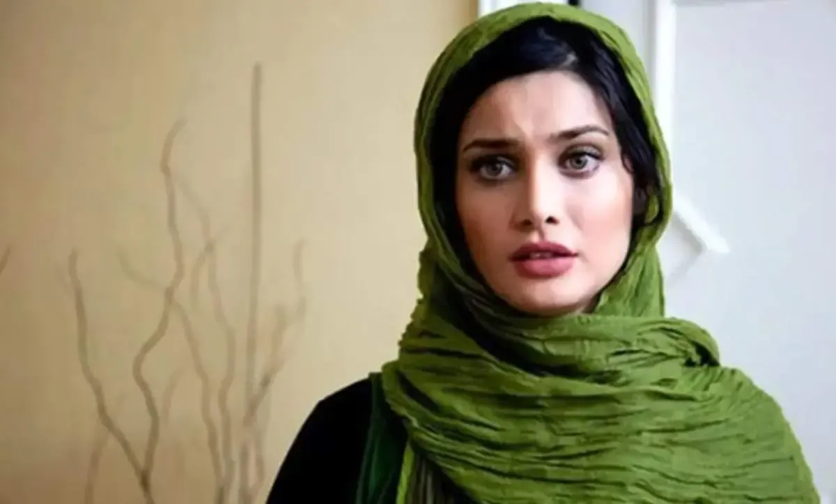 جلب توجه استایل تینا آخوندتبار کنار دریا