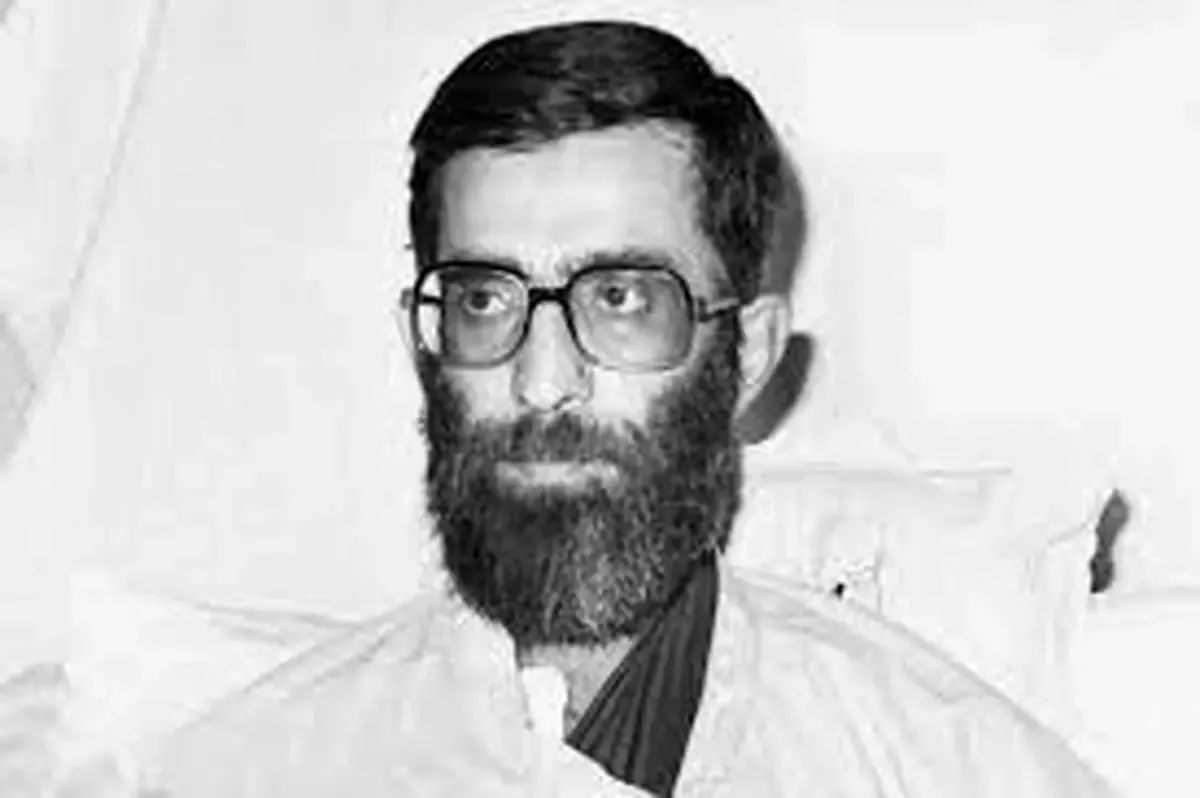 ببینید | جزئیات ترور و انتقال به بیمارستان آیت‌الله خامنه‌ای در دهه 60