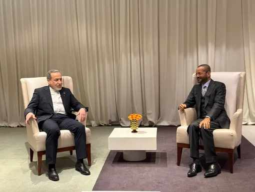 تصویری از عراقچی در جریان مذاکره امروز که وایرال شده/ ببینید