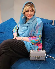 استایل نیوشا ضیغمی در کاشان گردی/ عکس
