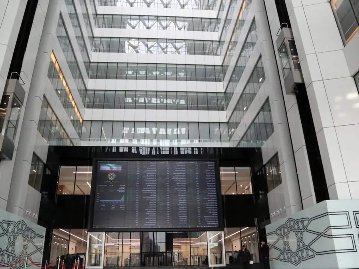 بورس همچنان می‌تازد / افزایش ۳۶ هزار و ۶۳۲ واحدی شاخص کل