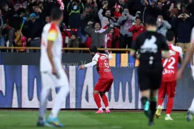 فریم به فریم از رقص یزله کنعانیزادگان در آزادی/ تصاویر