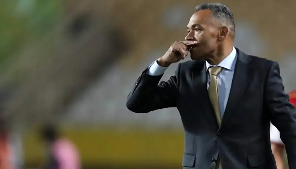 عذرخواهی مورایس از پرسپولیس