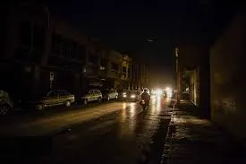 چگونه در قطع ناگهانی برق خانه را مدیریت کنیم