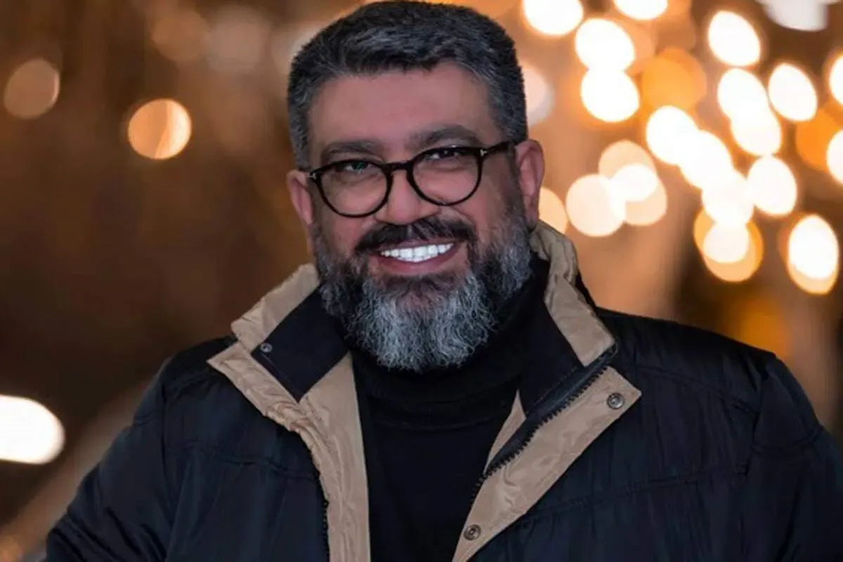 ماجرای حضور رضا رشیدپور در کنار بچه‌های عشق ابدی چیست؟