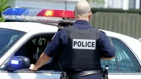 ببینید | درگیری عجیب پلیس با یک مظنون در آمریکا