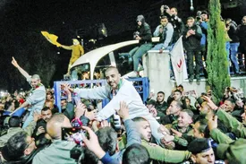 شادی در غزه، انفعال در تل‌آویو