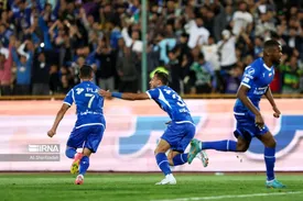 کامبک استقلال با دبل لیدر پرسپولیس