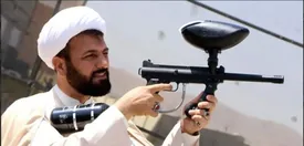 طلبه‌ها بعد از درس، پینت بال بازی کنند!