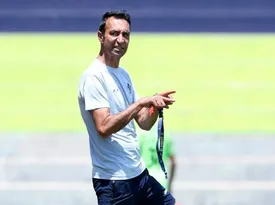 عنایتی با یک لشکر مصدوم مقابل استقلال!