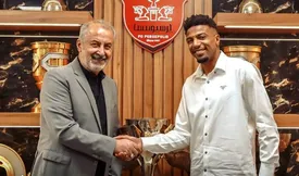 خرید جدید سرخپوشان با با پیراهن پرسپولیس/ عکس