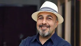 ببینید / جشن تولد خودمانی رضا عطاران در بین مردم