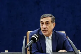 معاون پزشکیان: اگر می‌دانستم آمریکا رهبر ما را می‌زند، دست از غنی‌سازی برمی‌داشتم