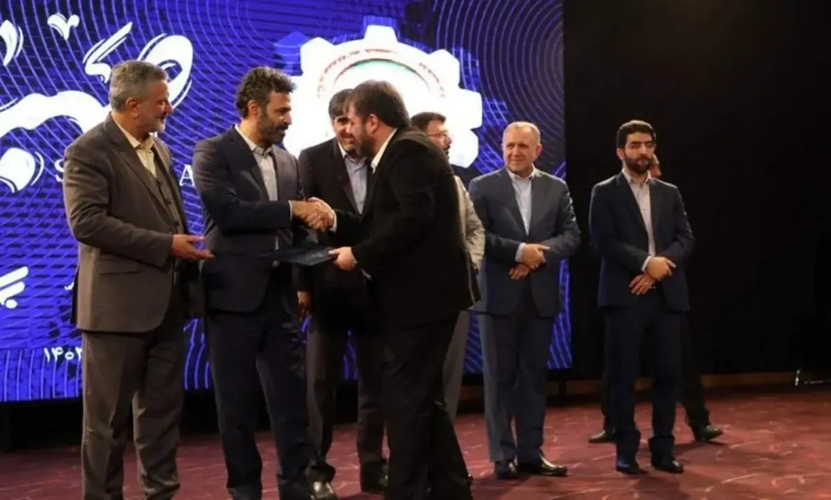 صبا فولاد خلیج فارس به عنوان یکی از شرکت‌های برتر وزارت تعاون، کار و رفاه اجتماعی مورد تقدیر قرار گرفت