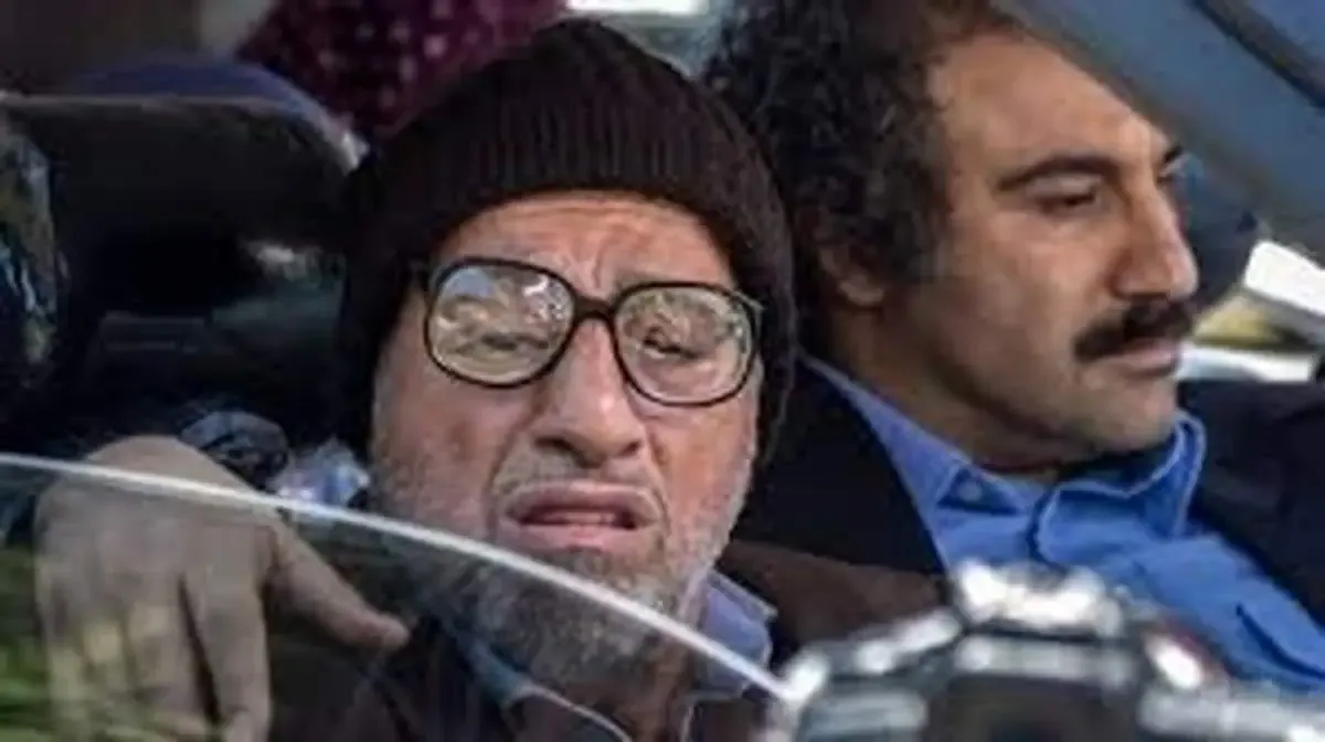 تنابنده اجازه نداد من به پایتخت برگردم!