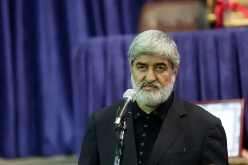 معتمد نظام؛ مورد غضب تندرو‌ها