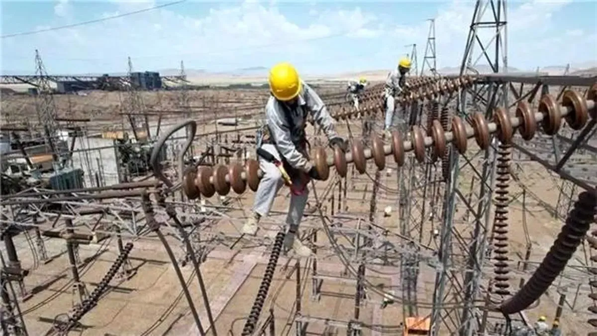 تعمیرات اساسی یک تجهیز استراتژیک در فولاد خراسان با تکیه بر توان داخلی