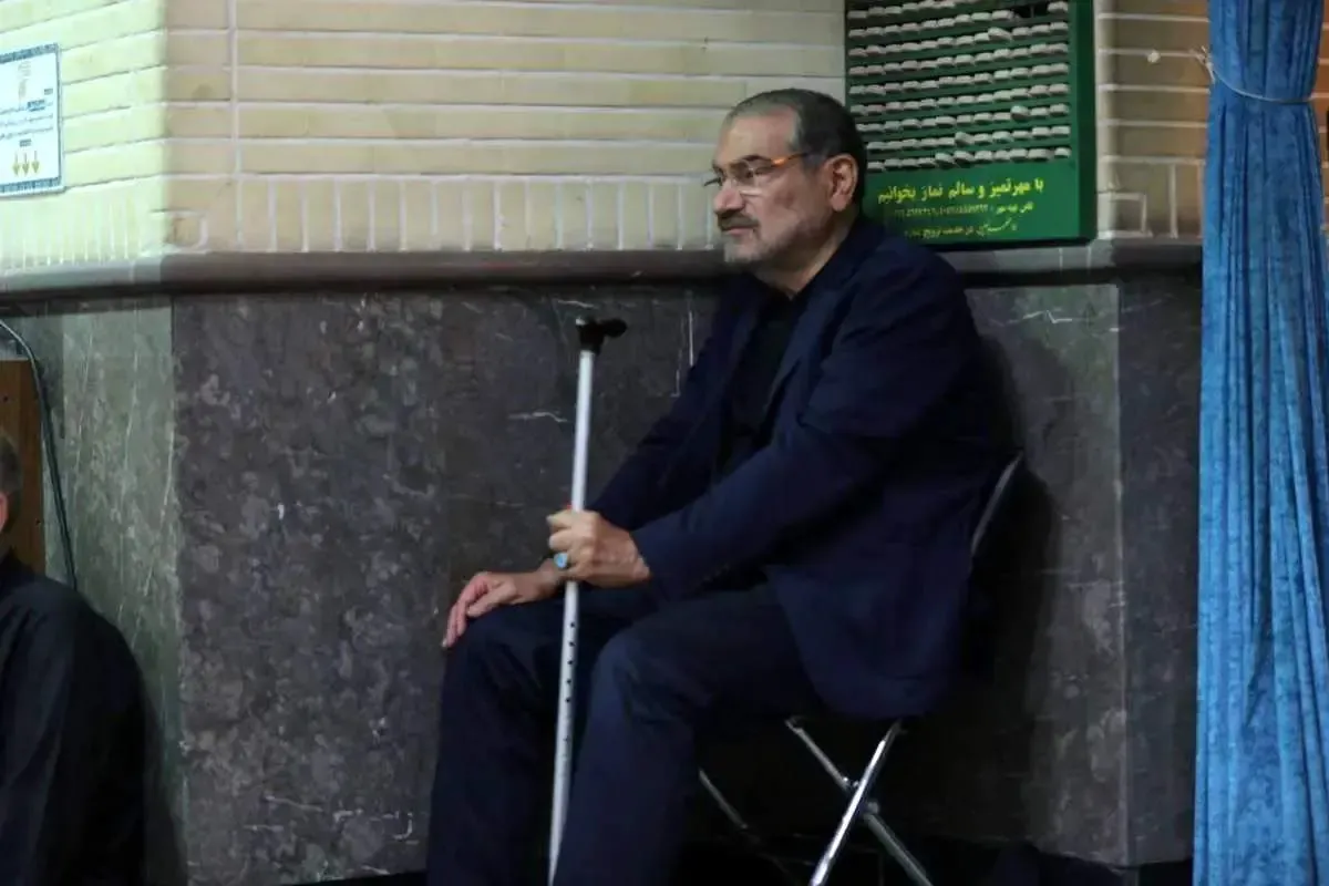 حضور شمخانی در جمع عزاداران ظهر عاشورا/ عکس