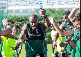 استقبال جالب از عبدالکریم حسن در تمرین الوکره/ عکس