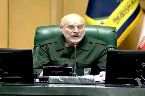 عکس/ حضور قالیباف، رئیس مجلس در راهپیمایی ۲۲ بهمن