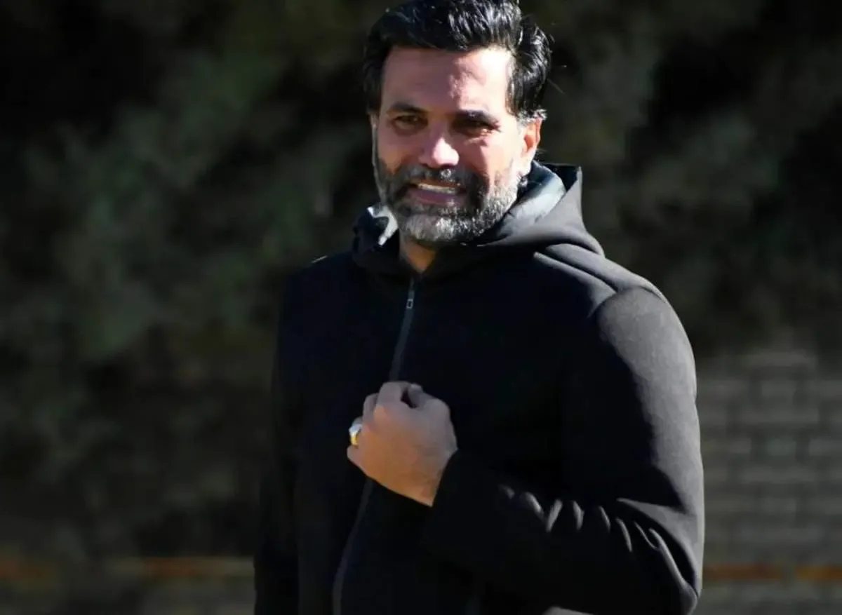 نیکبخت استعفا داد