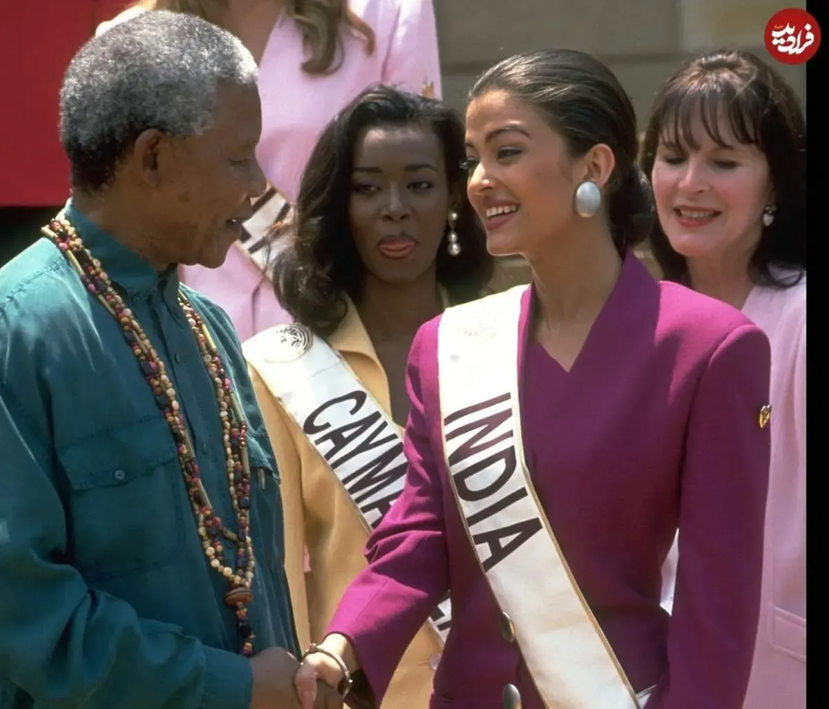 لحظه‌ای که ستاره بالیوود کنار اسطوره آزادی ایستاد/ تصویر کمتر دیده شده از ۳۱ سال پیش