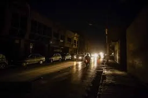 چگونه در قطع ناگهانی برق خانه را مدیریت کنیم