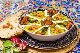 طرز تهیه آش سبزی آبادانی اصیل و جاافتاده برای سفره افطار