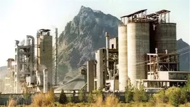 کارخانجات امسال هم مازوت می‌سوزانند/ مجوز ذخیره‌سازی مصرف ۱۵ روز مازوت صادر شد/ نگران قطعی همزمان گاز و برق هستیم