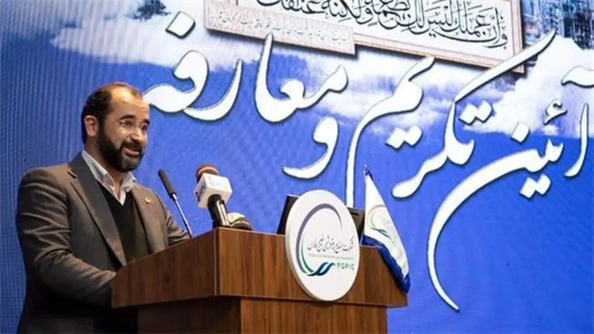 گلی: مهندس ربیعی، گفتمان جهاد در صنعت را ترویج کرد/ عبادزاده: با مدیران از فردای پس از مسئولیت، به چشم خطاکار برخورد می‌شود