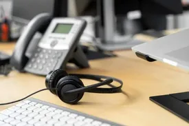 پاسخگویی به تماسهای مردمی با حضور مدیران ارشد بانک مسکن در ایام دهه فجر